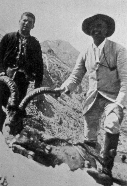 Pedro Pidal, cazador de monteses en Gredos