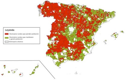 Mapa con datos de pérdida y mantenimiento de población en municipios rurales de España