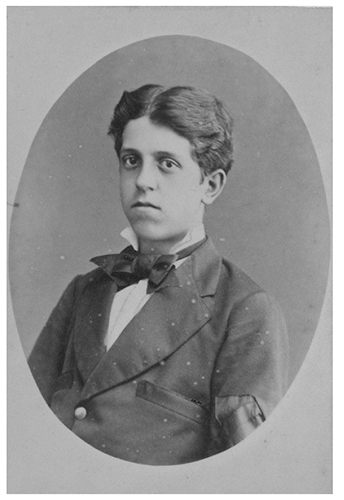 Antonio Viada a la edad de diez a&ntilde;os en 1872